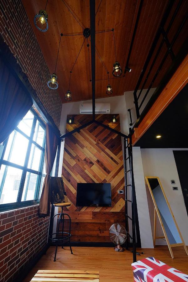 Loft Wo Design Inn Tainan Exterior photo