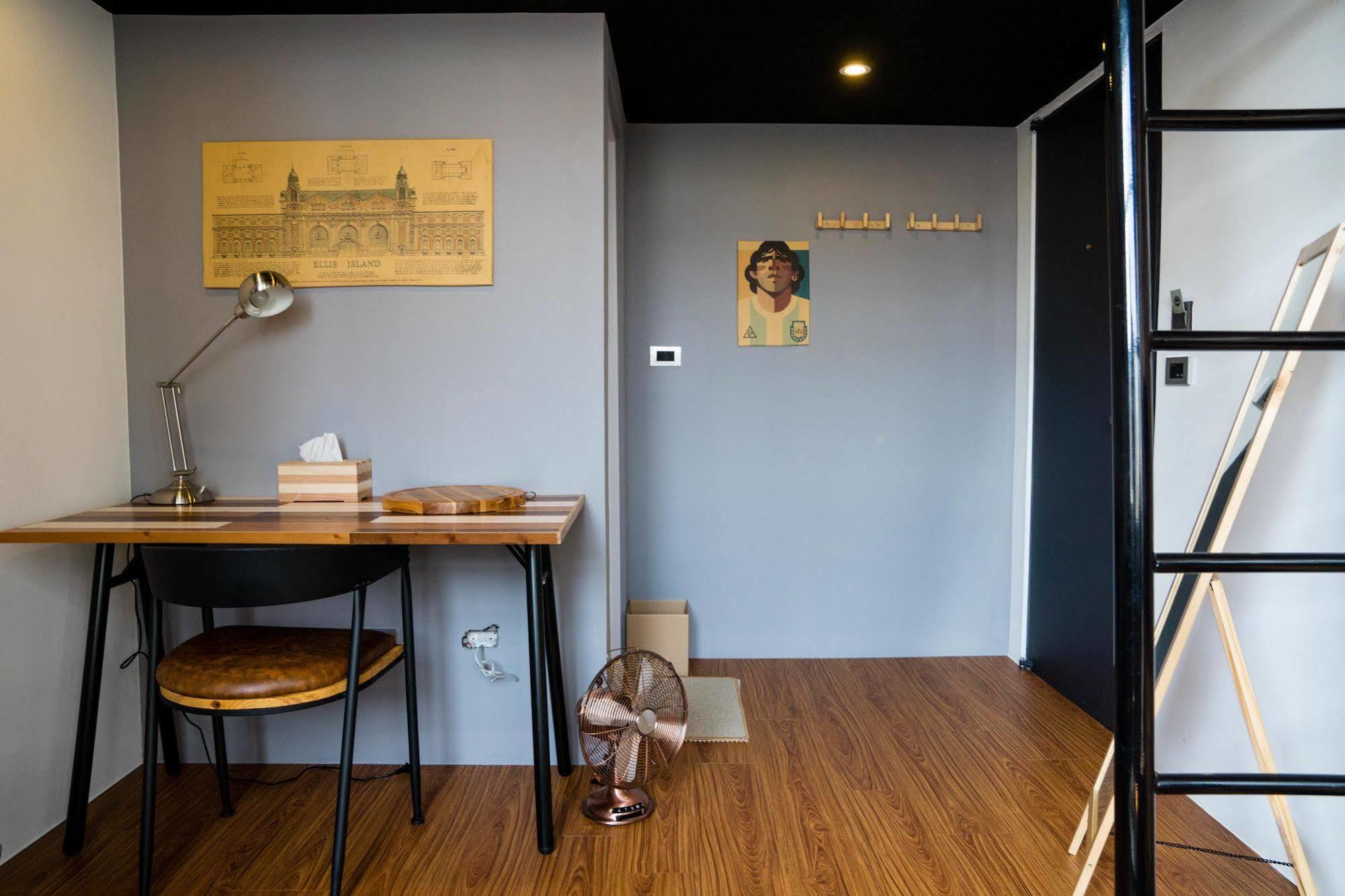Loft Wo Design Inn Tainan Exterior photo