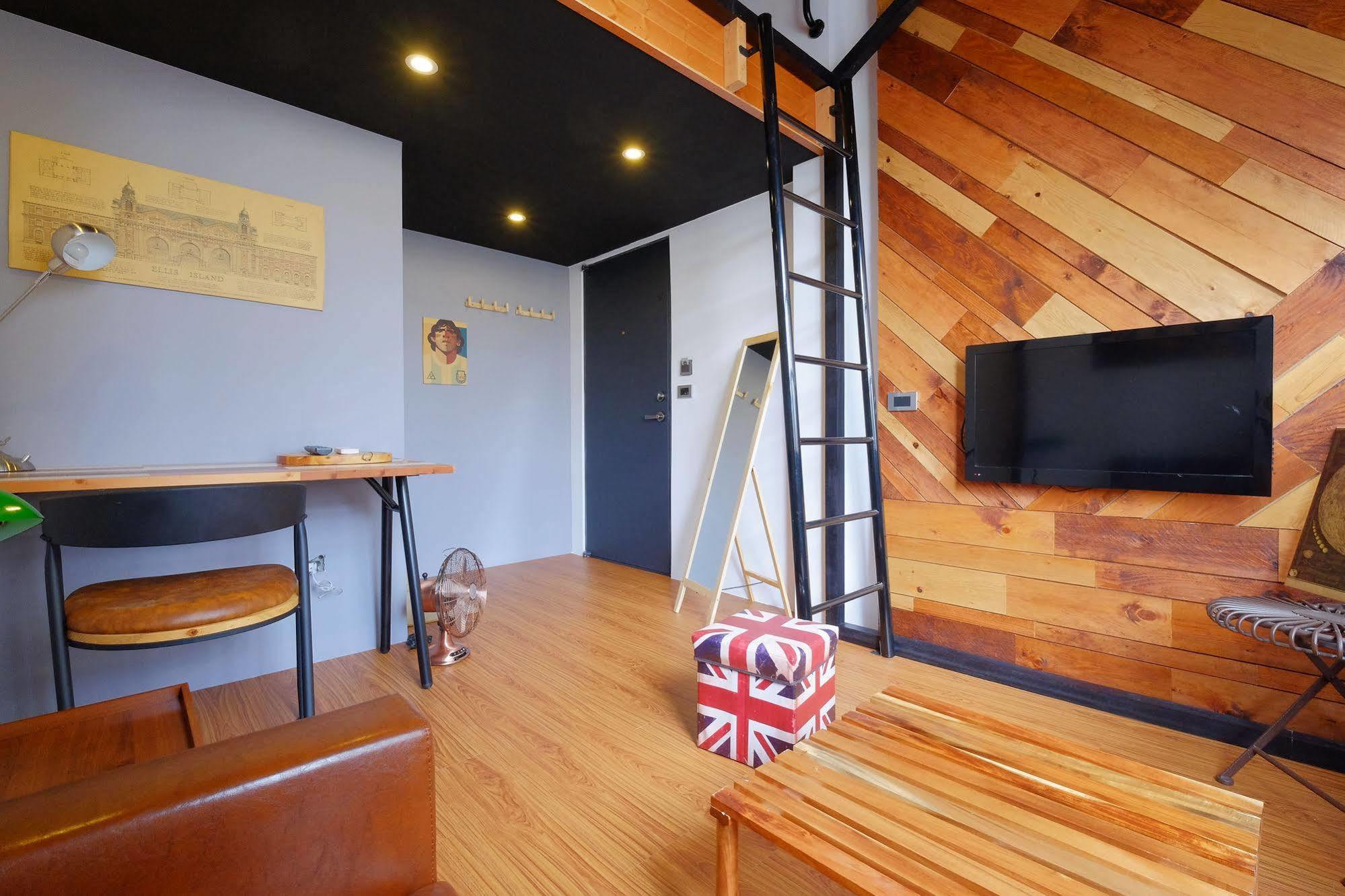 Loft Wo Design Inn Tainan Exterior photo
