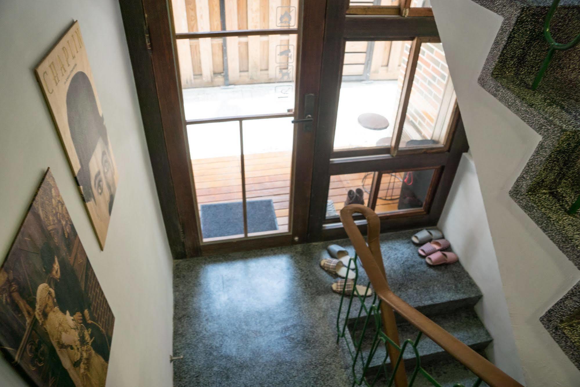 Loft Wo Design Inn Tainan Exterior photo