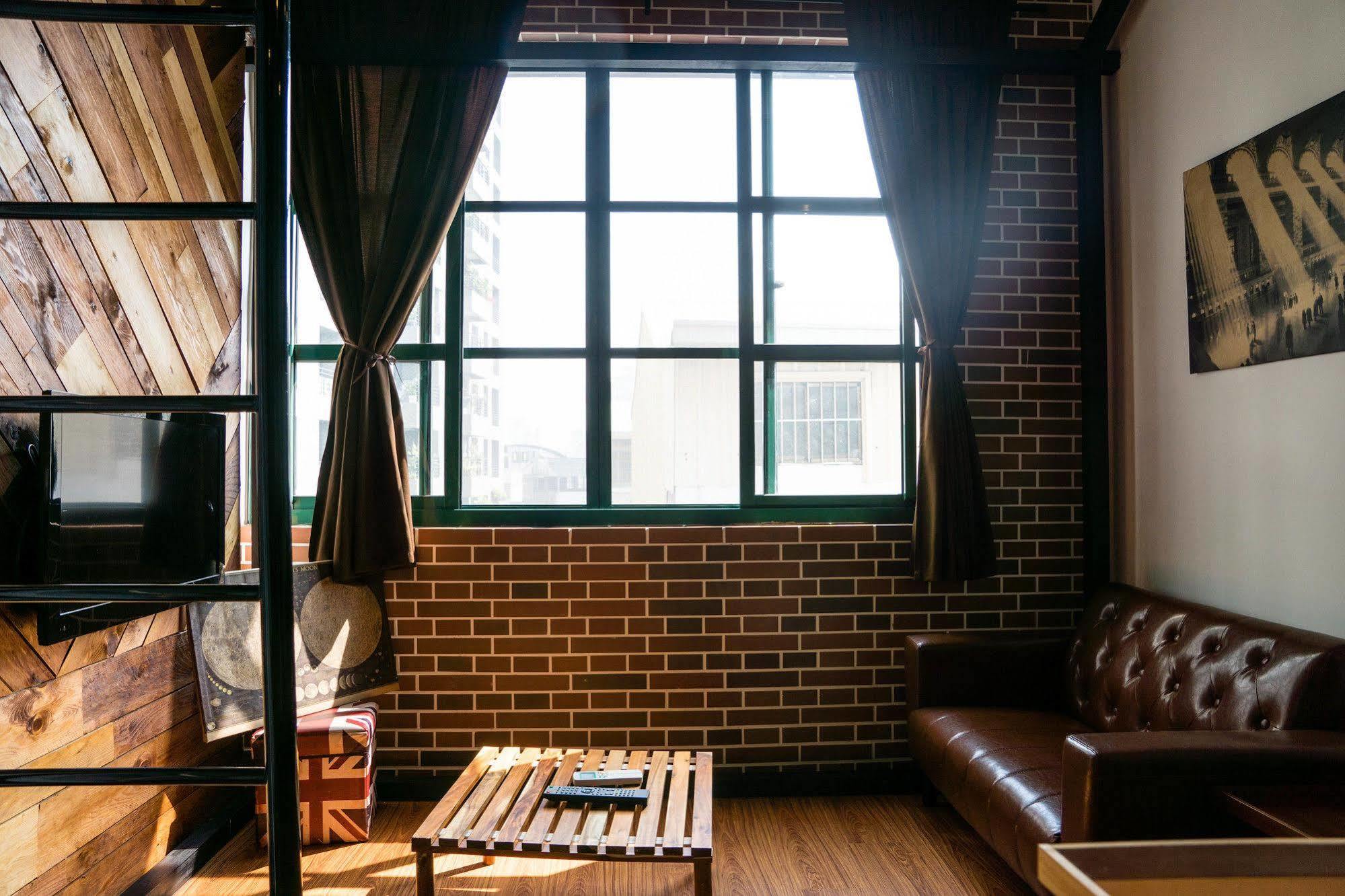 Loft Wo Design Inn Tainan Exterior photo