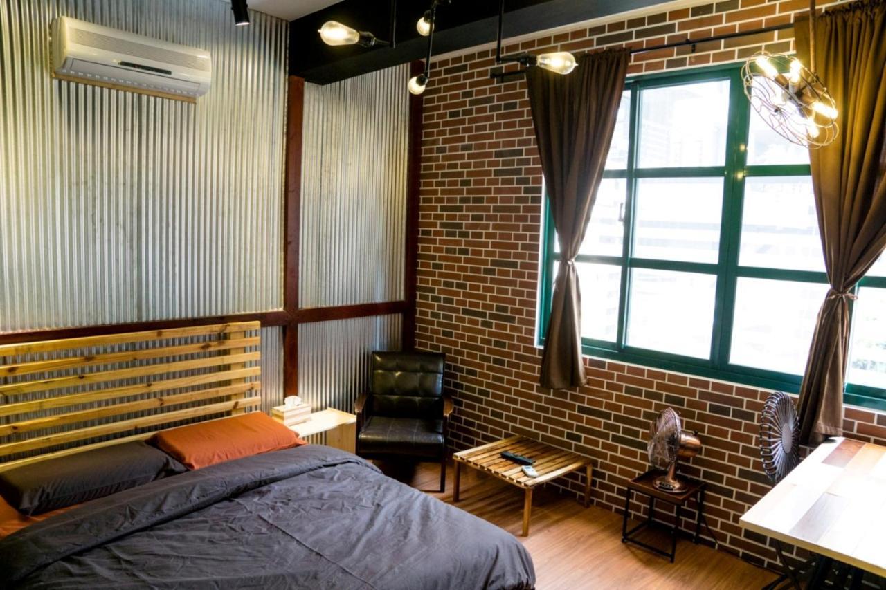 Loft Wo Design Inn Tainan Exterior photo
